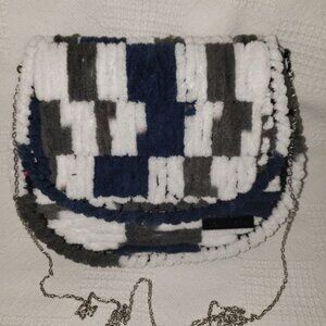 Handmade Canva/Yarn purse